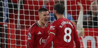 Man Utd edge Brentford 2-1 to move closer to champions league return