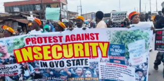 Protesters Block Iwo Road, Demand Release of Abducted Oyo Schoolchildren, Teachers