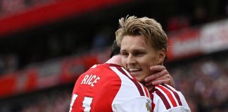 Defending Champions Beat Chelsea After Fighting Back