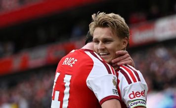 Defending Champions Beat Chelsea After Fighting Back